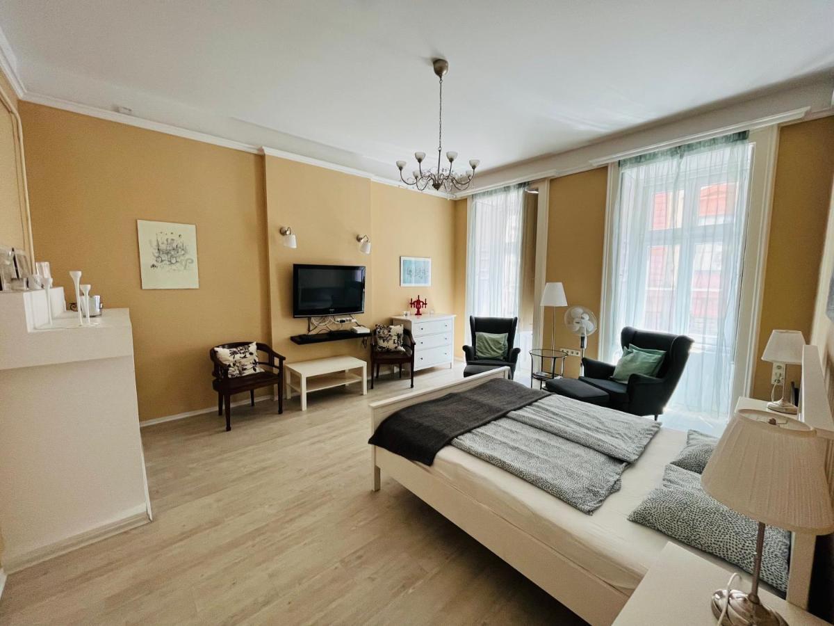 Academy Home - Elegant Place Next To The Parliament Budapest Ngoại thất bức ảnh
